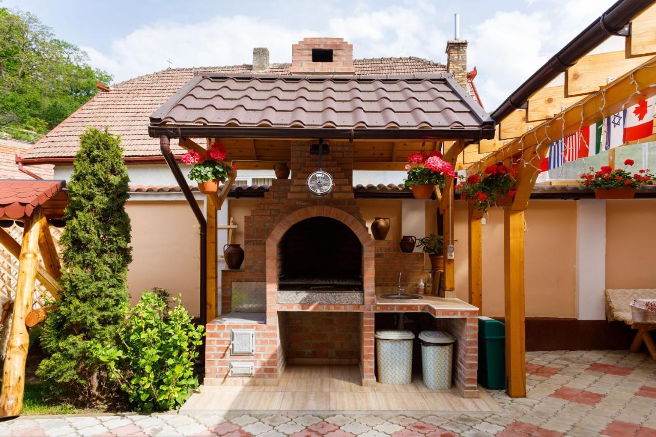 Casa Dacica Hotel Rîşnov Buitenkant foto