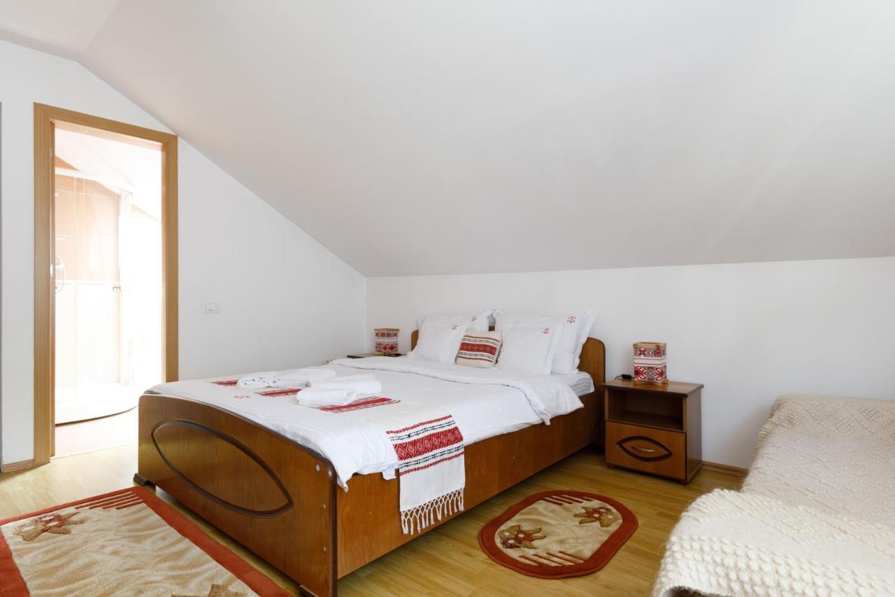 Casa Dacica Hotel Rîşnov Buitenkant foto